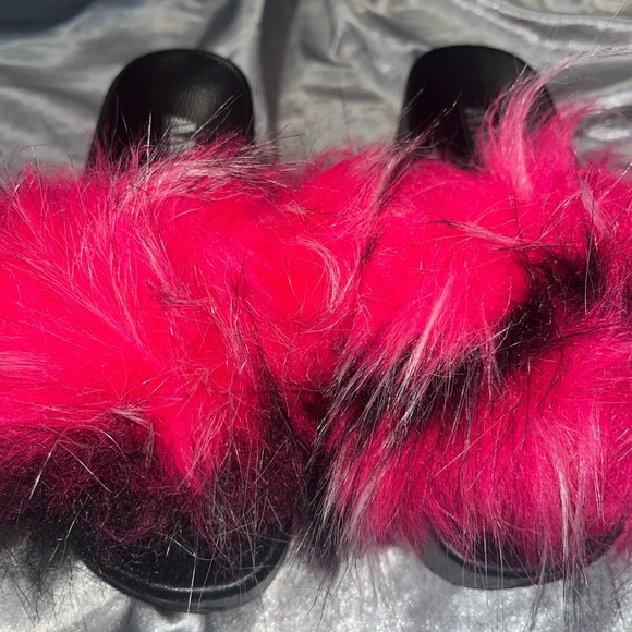 Slides 💘 - Picture 3 of 3